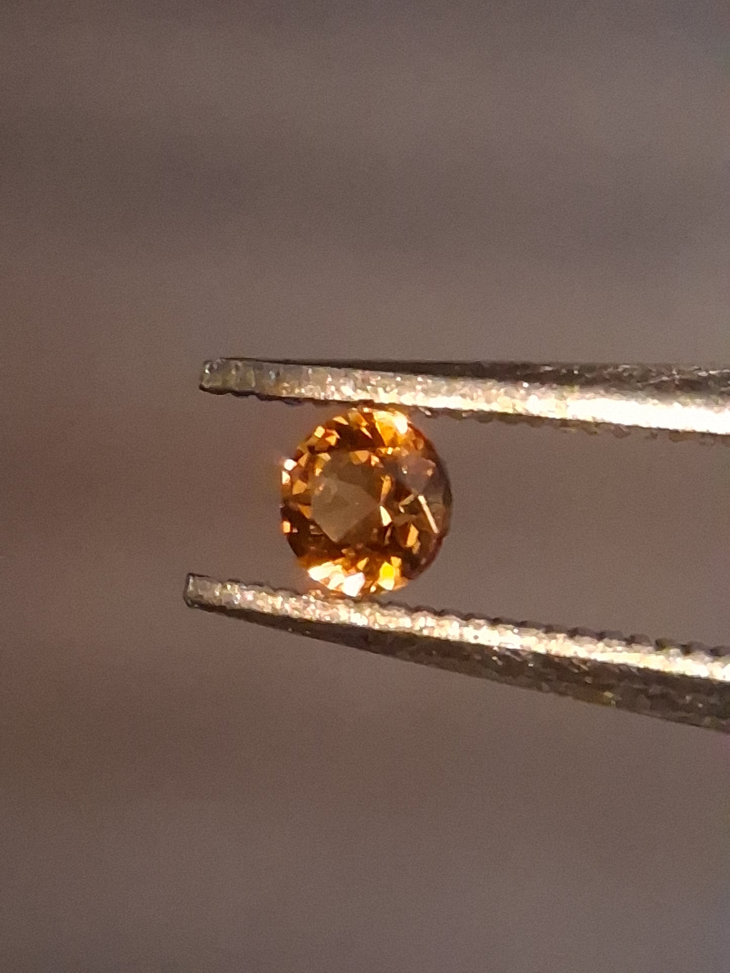 Natural Spessartite Garnet - 0.10 ct - for high end jewelry setting - deep mandarin color