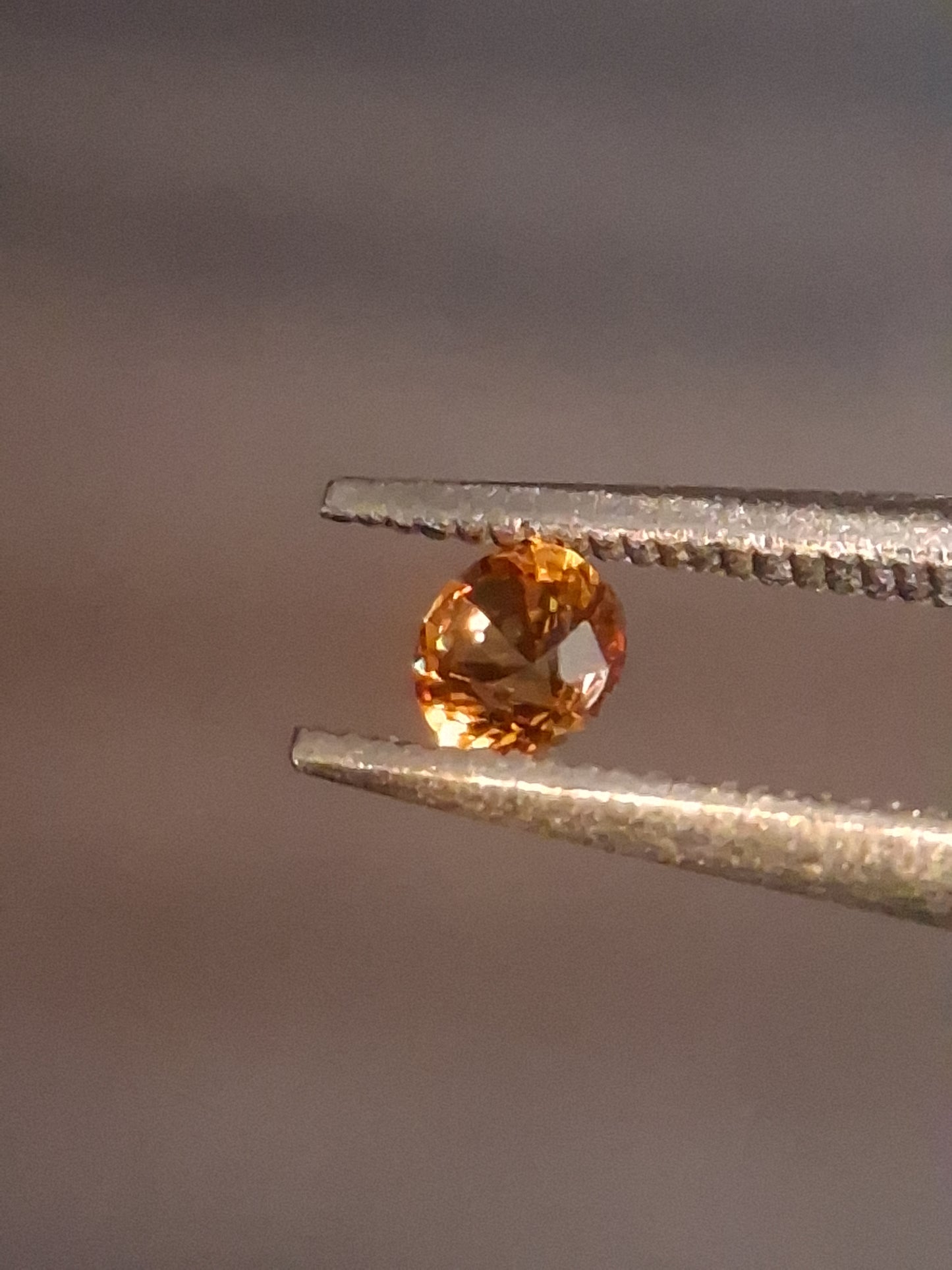 Natural Spessartite Garnet - 0.10 ct - for high end jewelry setting - deep mandarin color