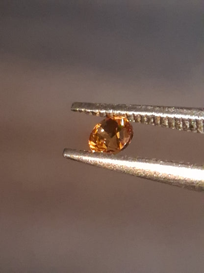 Natural Spessartite Garnet - 0.10 ct - for high end jewelry setting - deep mandarin color