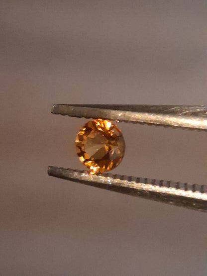 Natural Spessartite Garnet - 0.10 ct - for high end jewelry setting - deep mandarin color