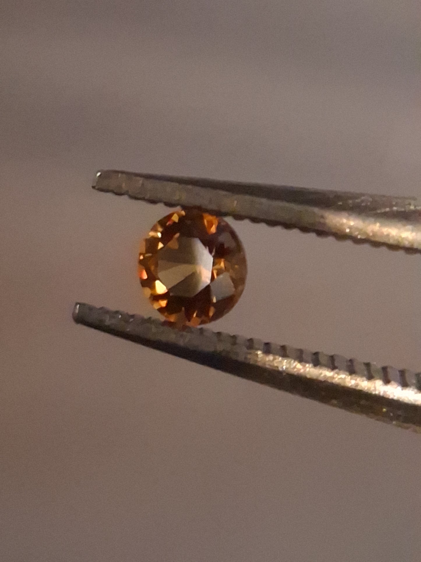 Natural Spessartite Garnet - 0.10 ct - for high end jewelry setting - deep mandarin color