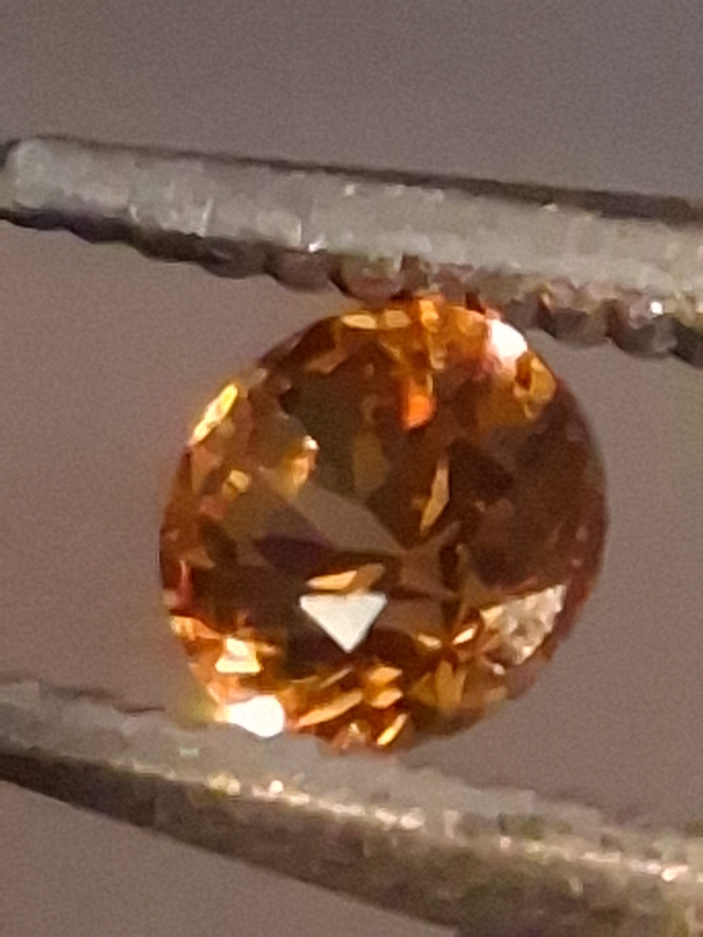 Natural Spessartite Garnet - 0.10 ct - for high end jewelry setting - deep mandarin color