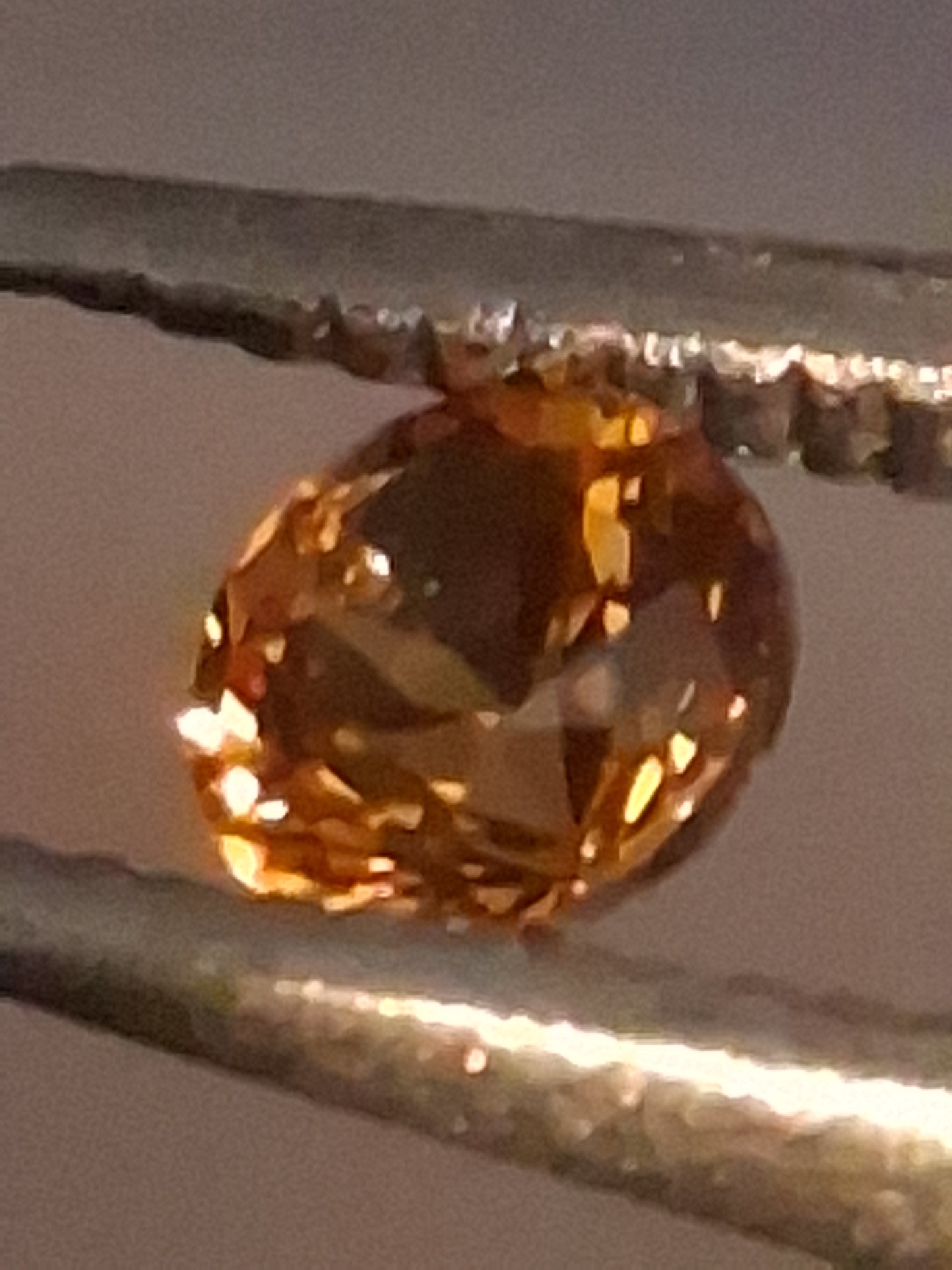 Natural Spessartite Garnet - 0.10 ct - for high end jewelry setting - deep mandarin color