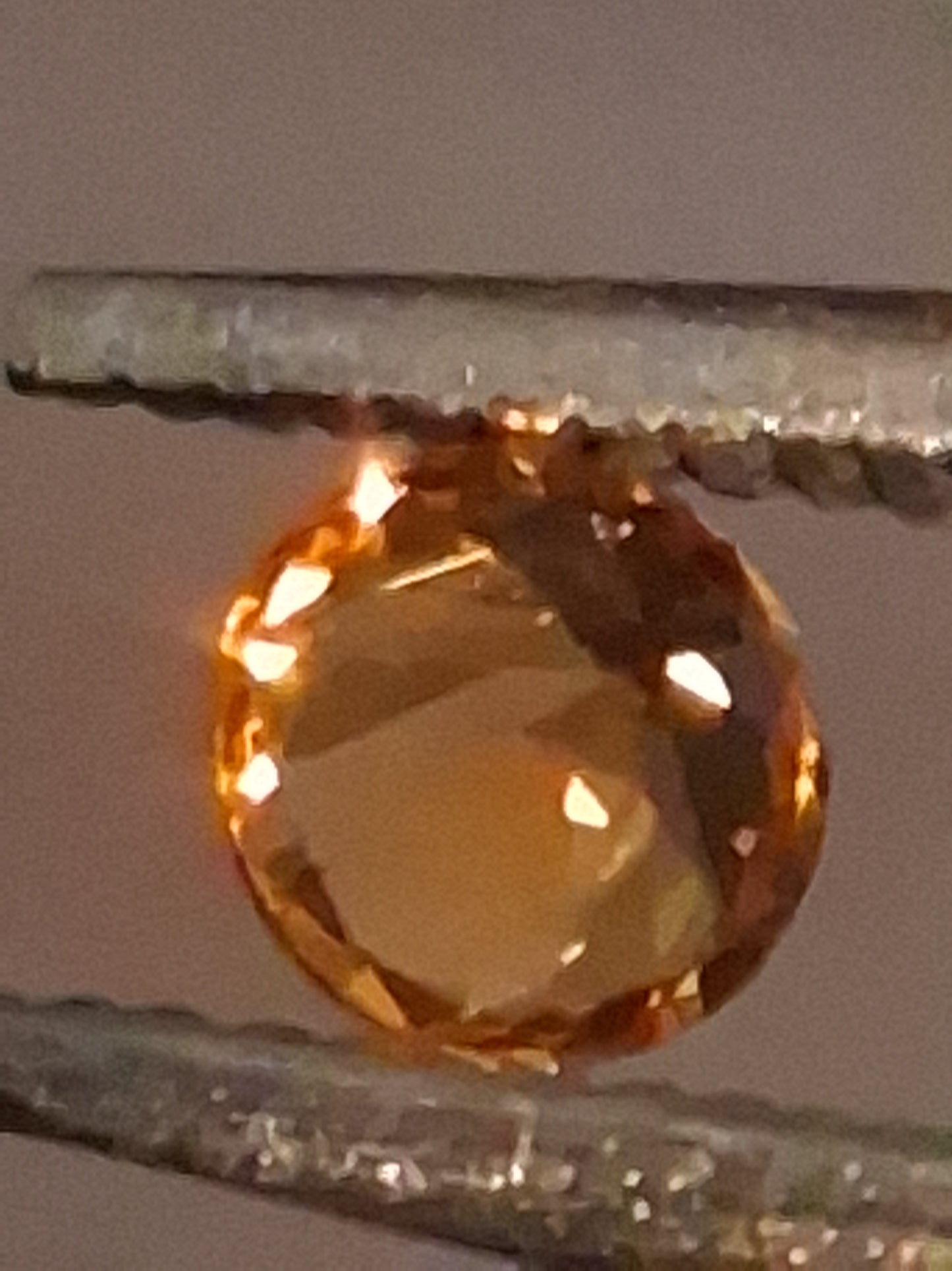 Natural Spessartite Garnet - 0.10 ct - for high end jewelry setting - deep mandarin color