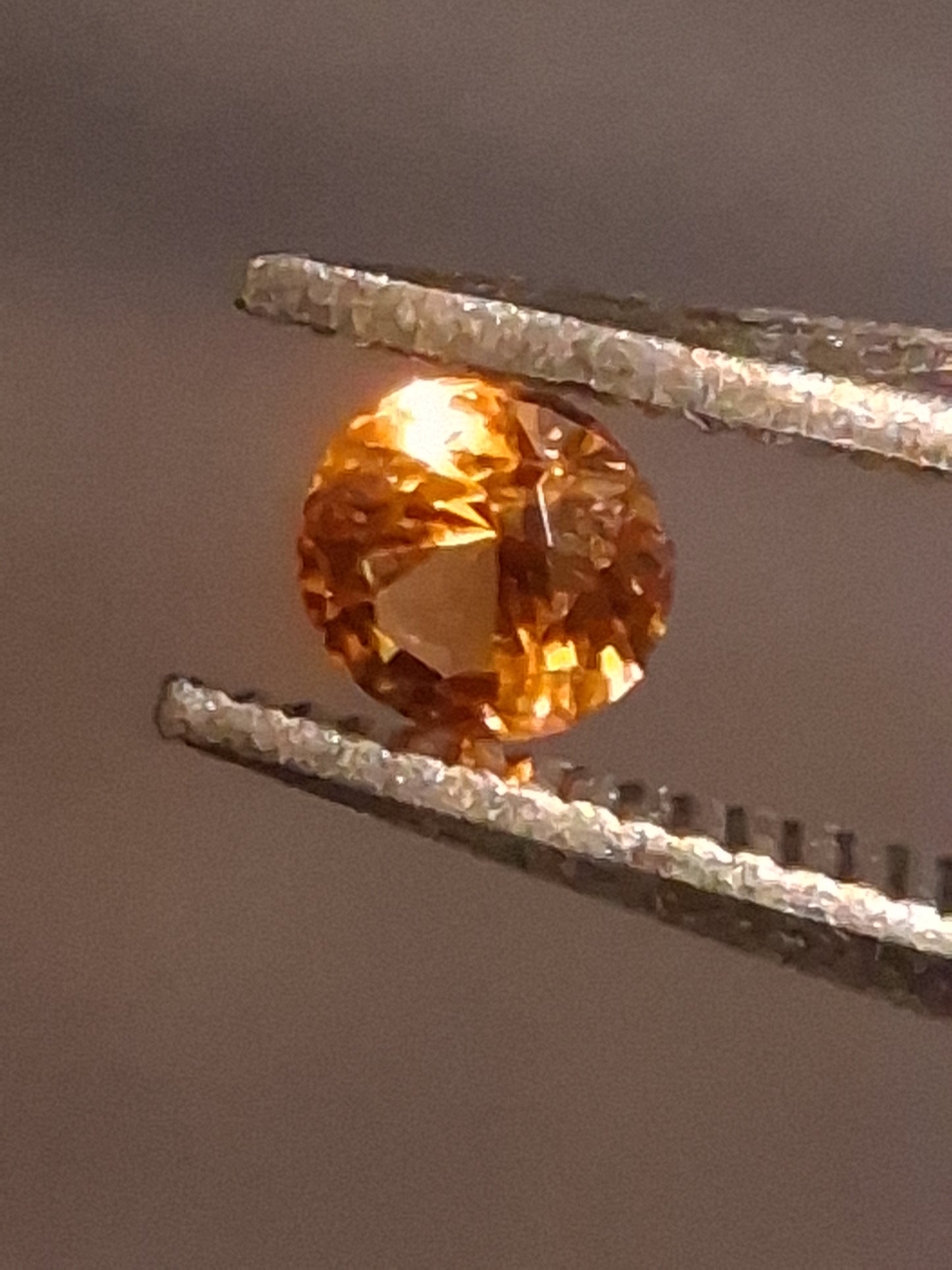 Natural Spessartite Garnet - 0.10 ct - for high end jewelry setting - deep mandarin color - nice luster