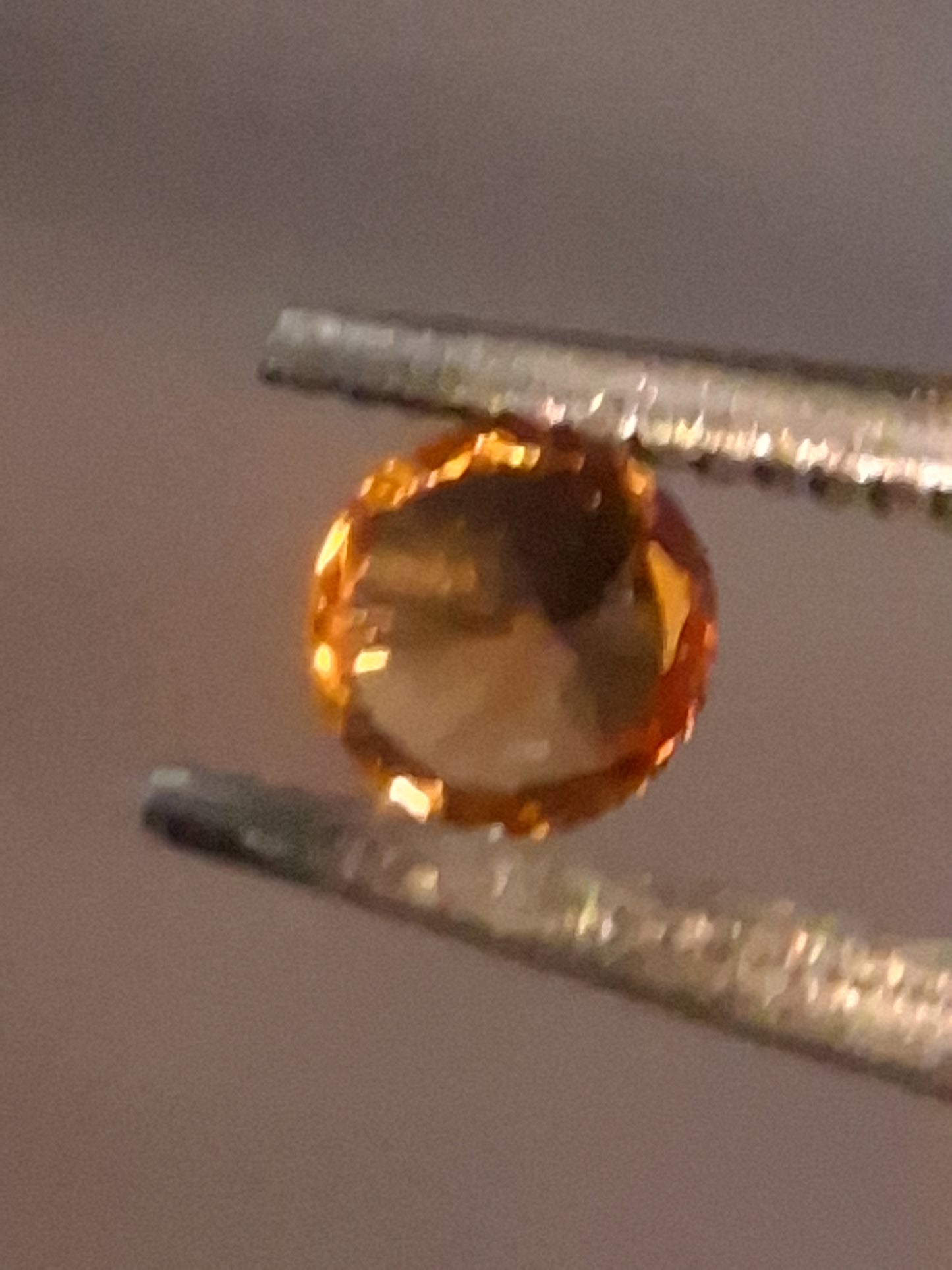Natural Spessartite Garnet - 0.10 ct - for high end jewelry setting - deep mandarin color - nice luster