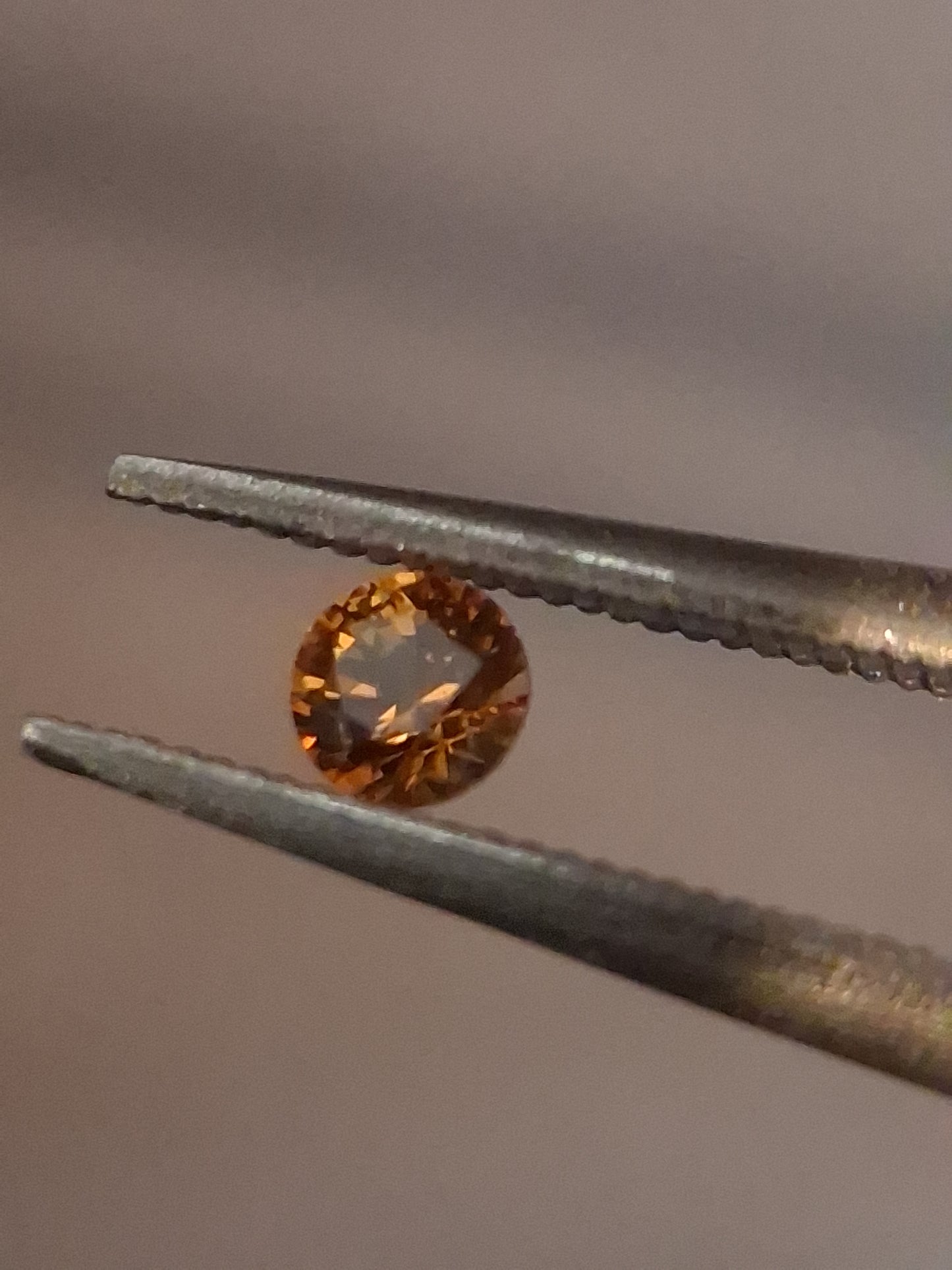 Natural Spessartite Garnet - 0.10 ct - for high end jewelry setting - deep orange color - nice fire