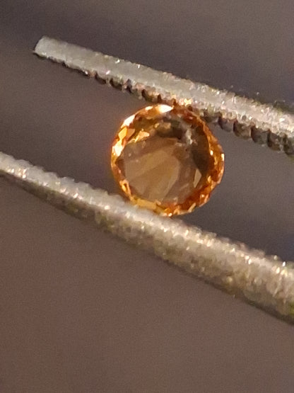 Natural Spessartite Garnet - 0.10 ct - for high end jewelry setting - deep orange color - nice fire