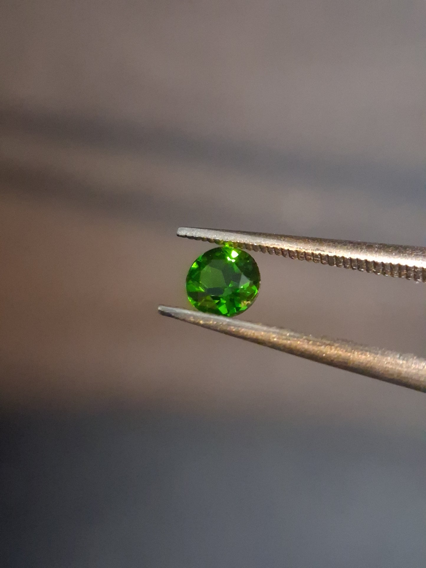 Natural Diopside - 0.265 ct - round - green - chromium diopside - Natural Gems Belgium
