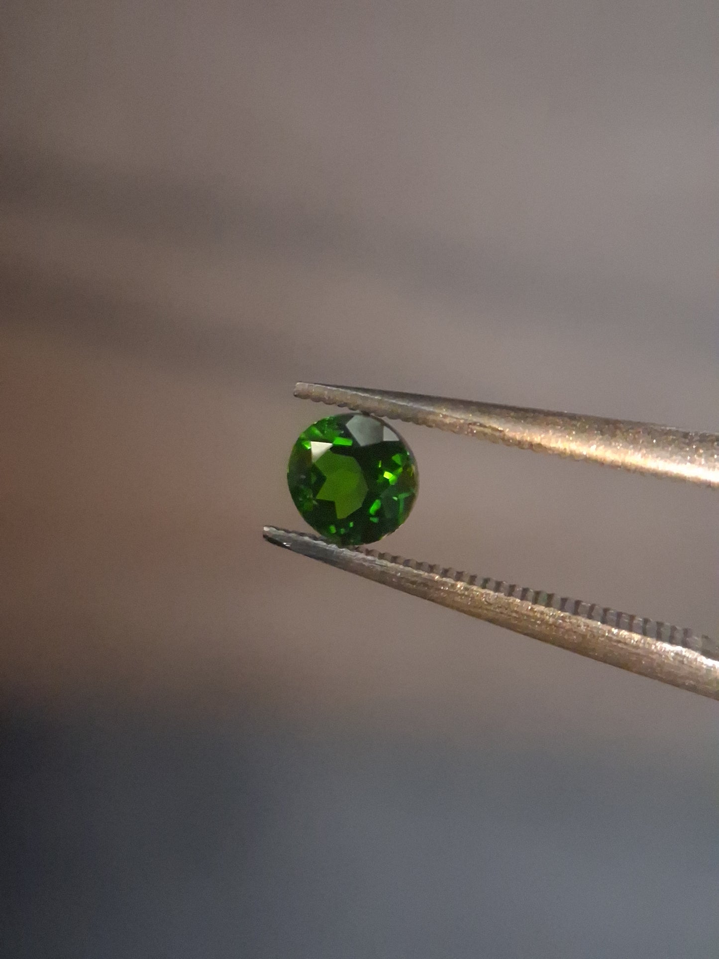 Natural Diopside - 0.310 ct - round - green - chromium diopside (siberian Emerald)