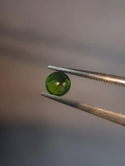 Natural Diopside - 0.310 ct - round - green - chromium diopside (siberian Emerald)