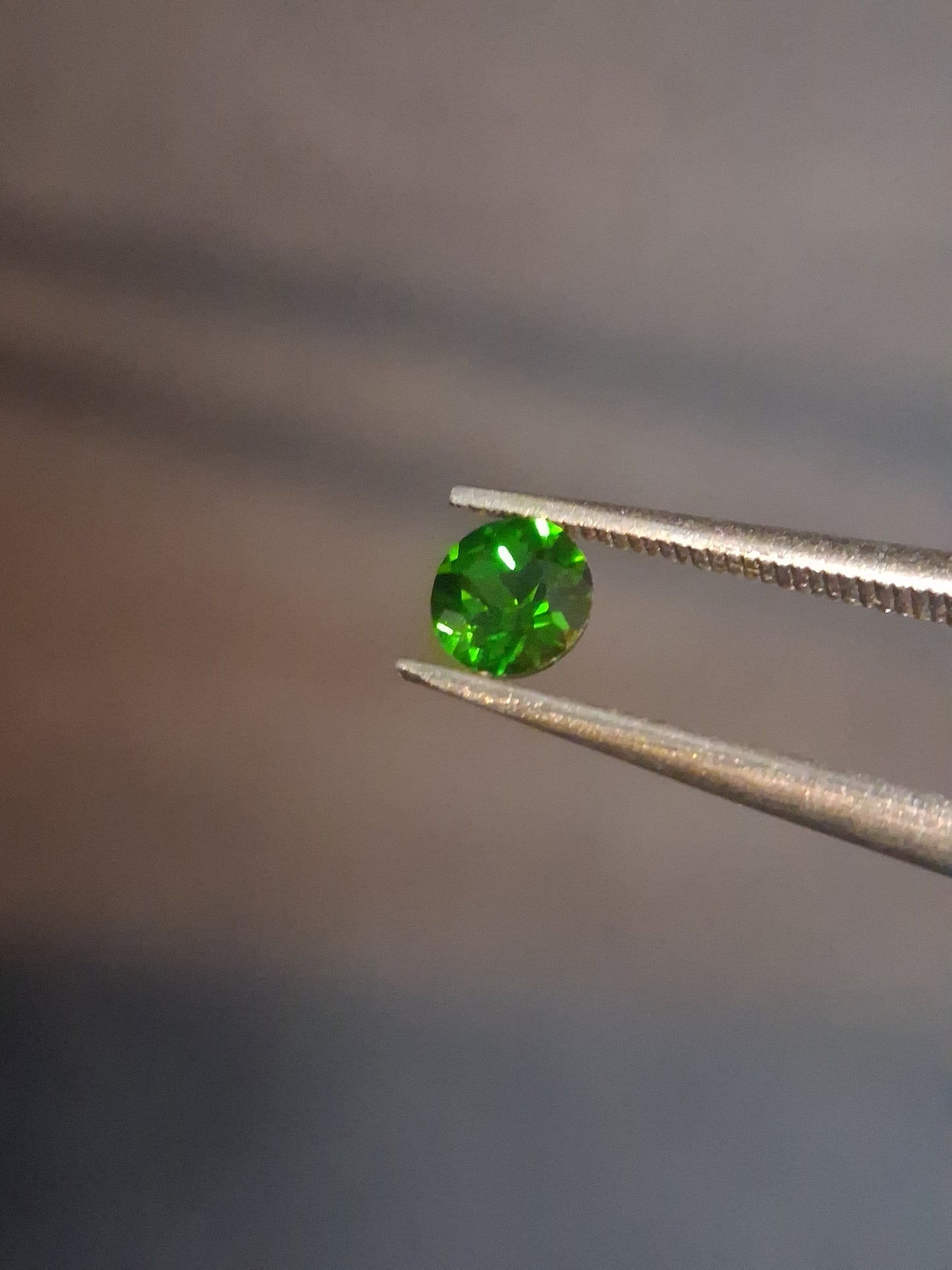 Natural Diopside - 0.264 ct - round - green - chromium diopside