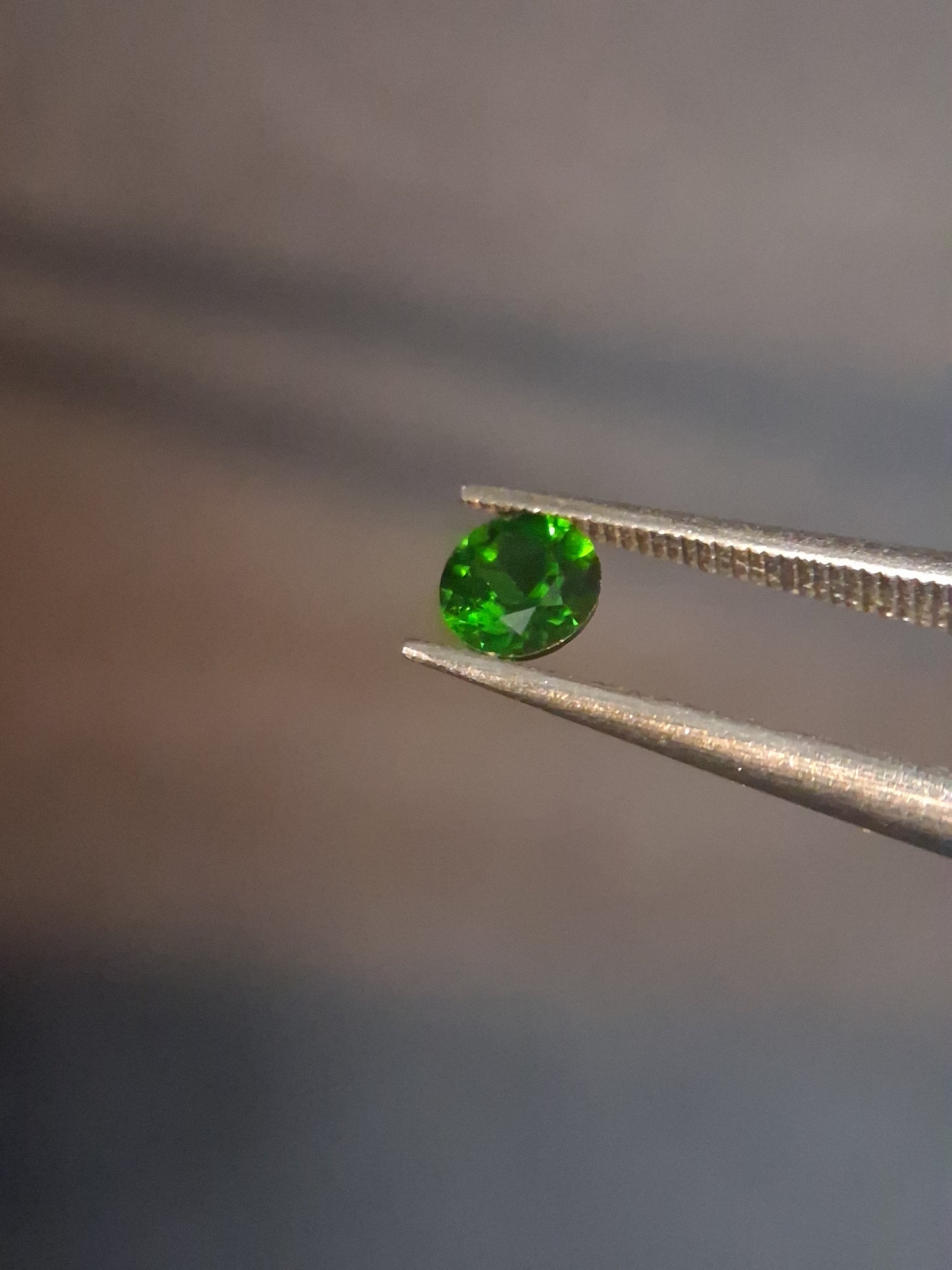 Natural Diopside - 0.264 ct - round - green - chromium diopside