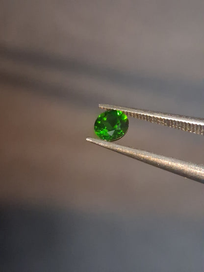 Natural Diopside - 0.264 ct - round - green - chromium diopside