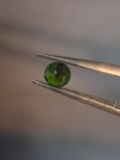 Natural Diopside - 0.274 ct - round - green - chromium diopside