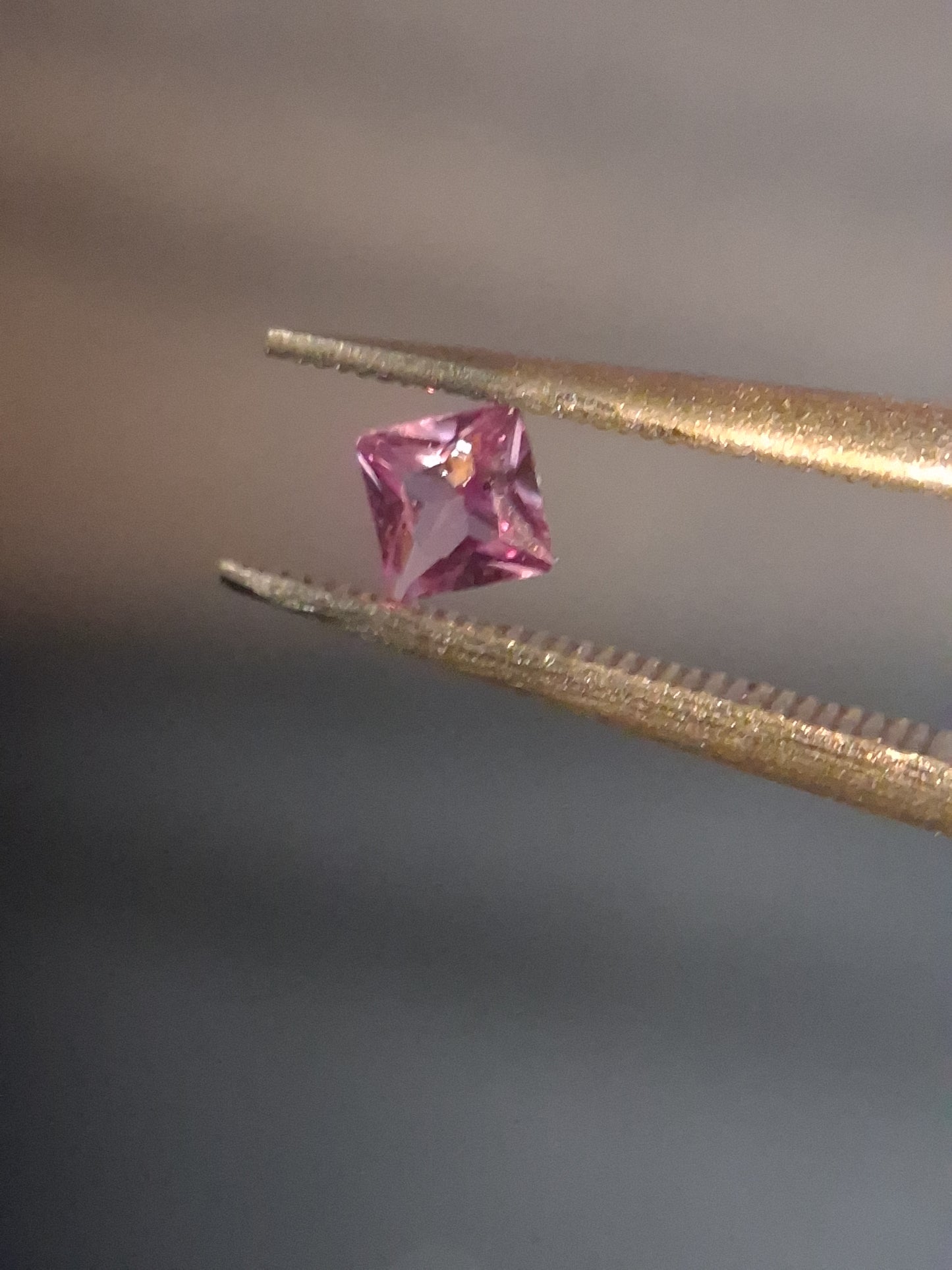 Natural Purple Sapphire - 0.173 ct - Square cut - unheated - Africa - Purple