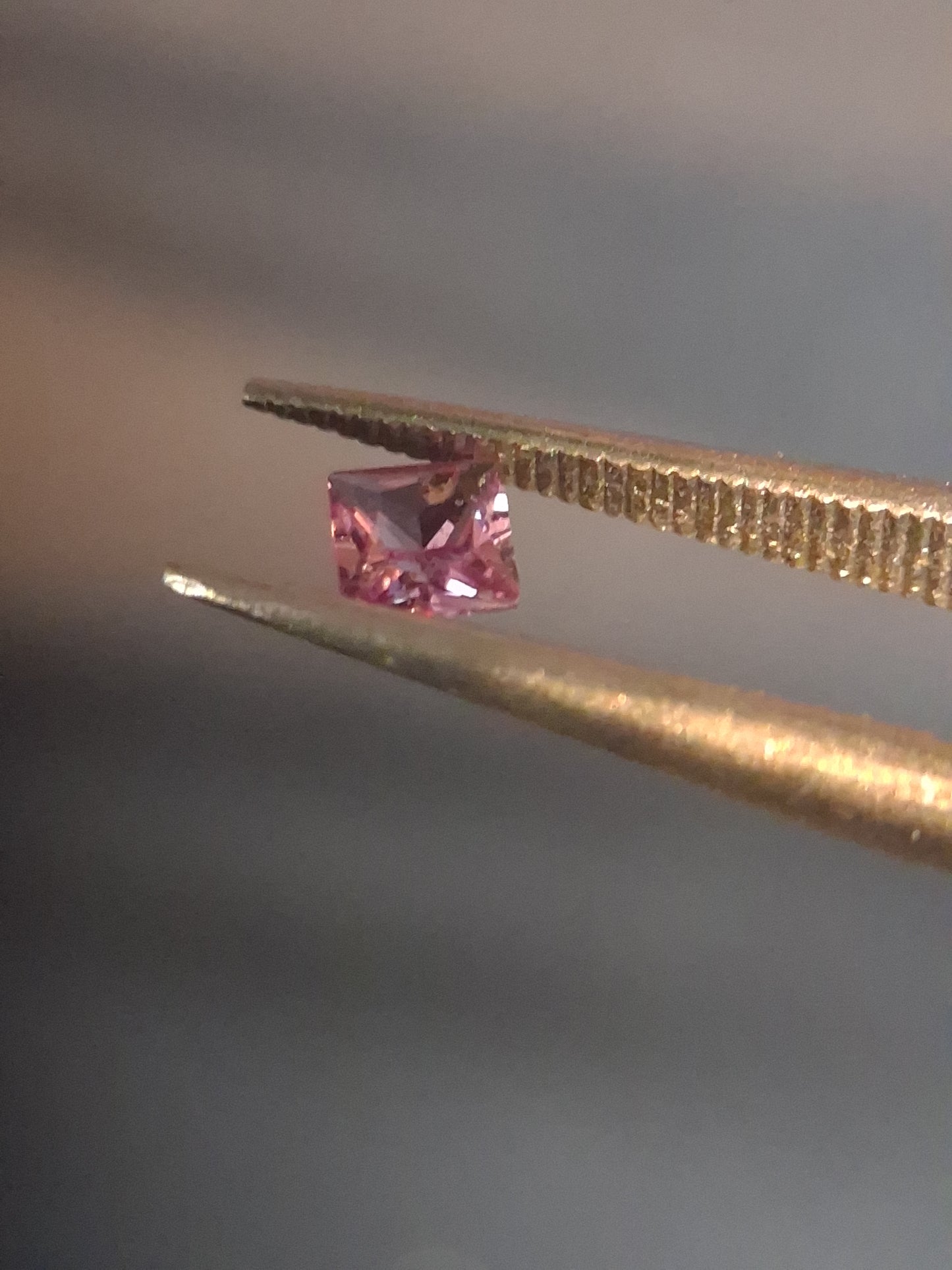 Natural Purple Sapphire - 0.173 ct - Square cut - unheated - Africa - Purple