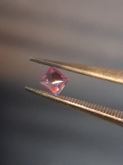 Natural Purple Sapphire - 0.173 ct - Square cut - unheated - Africa - Purple