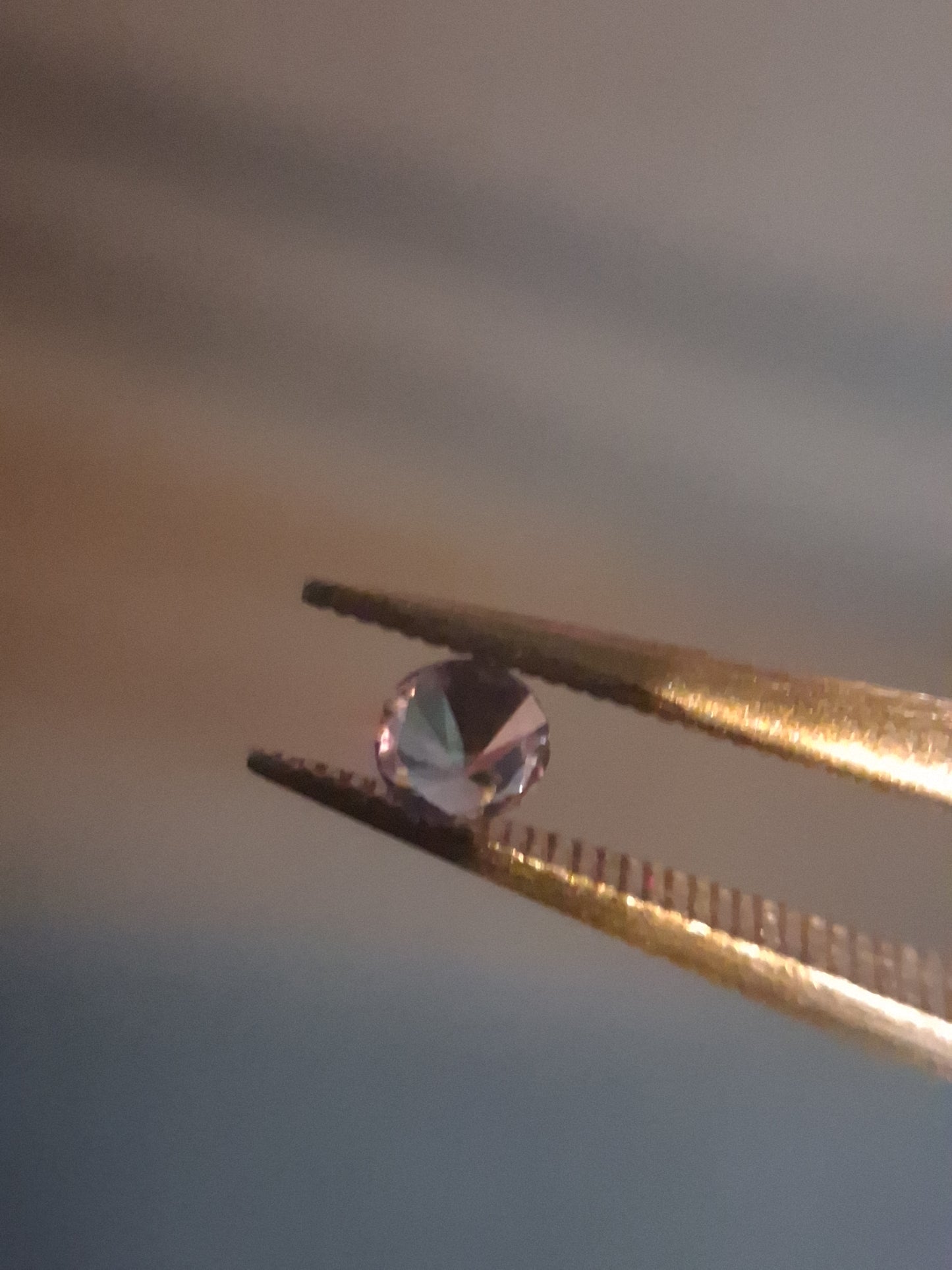 Natural Purple Sapphire - 0.114 ct - Round cut - unheated - Africa - Medium Purple