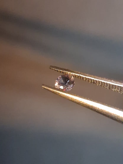 Natural Purple Sapphire - 0.110 ct - Round cut - unheated - Africa - Medium Purple