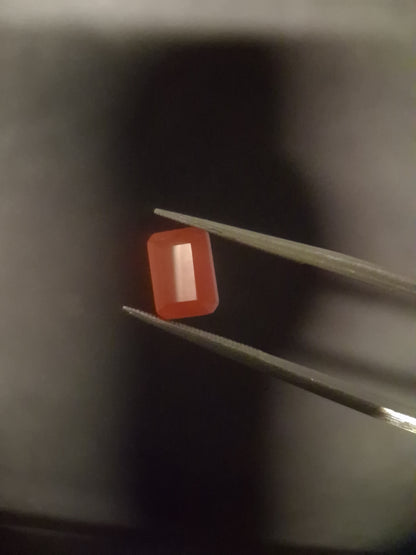 Natural Faceted Agate - Red Agate - 1.421 ct - octagon - Natural Gems Belgium