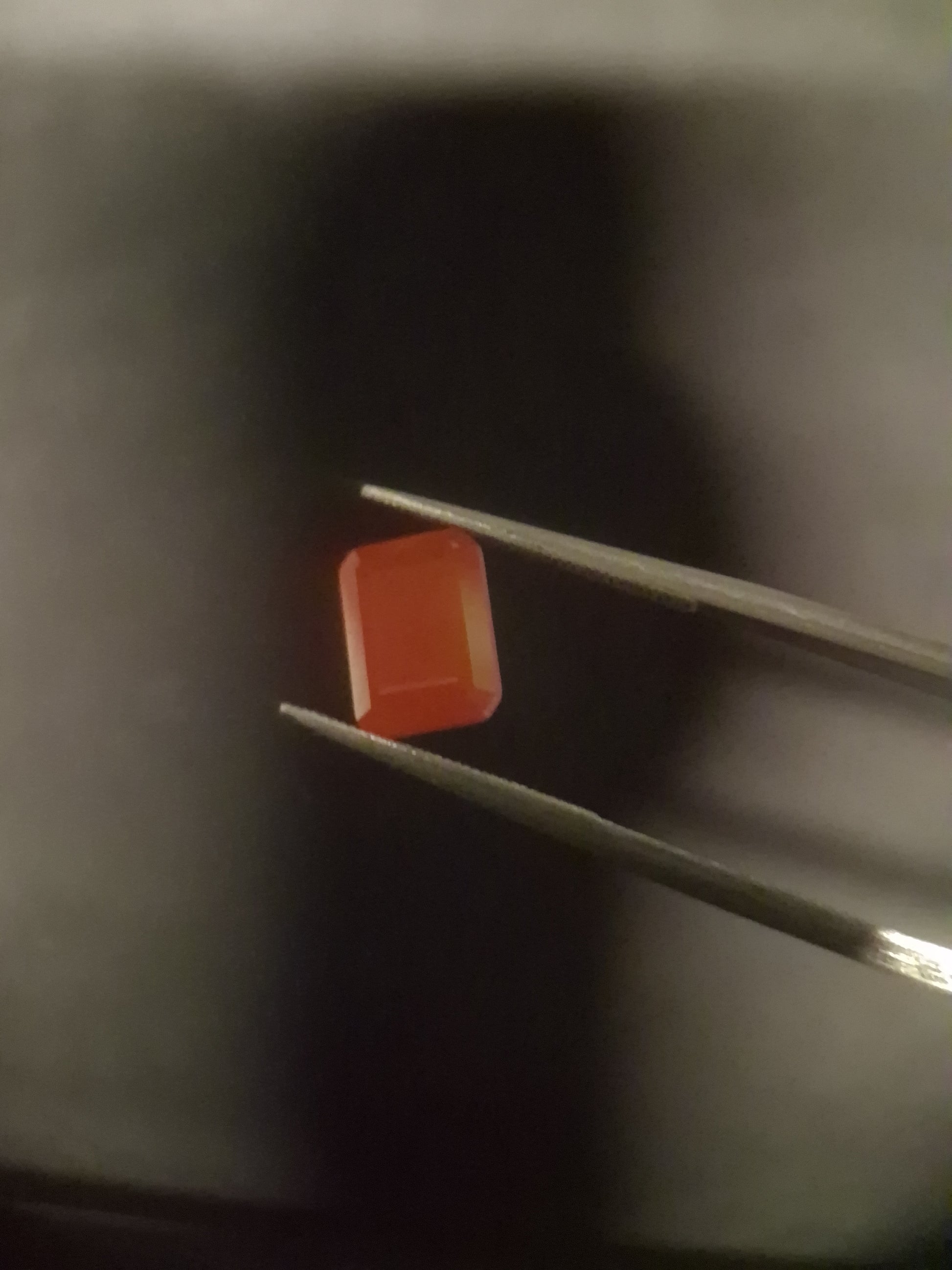 Natural Faceted Agate - Red Agate - 1.421 ct - octagon - Natural Gems Belgium