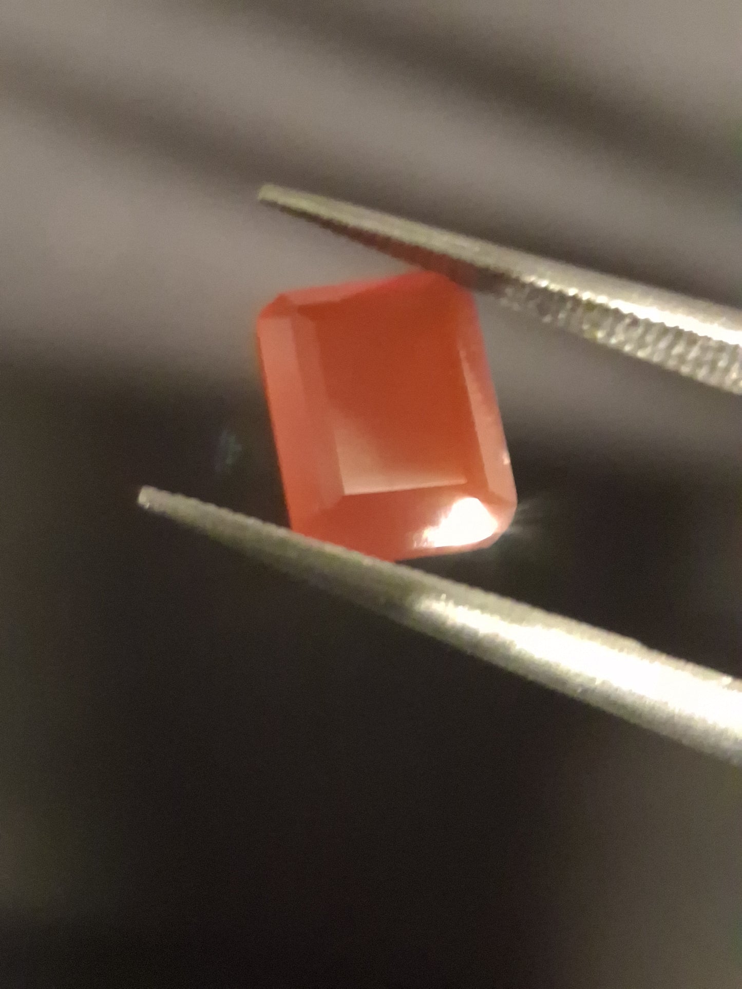 Natural Faceted Agate - Red Agate - 1.433 ct - octagon - Natural Gems Belgium