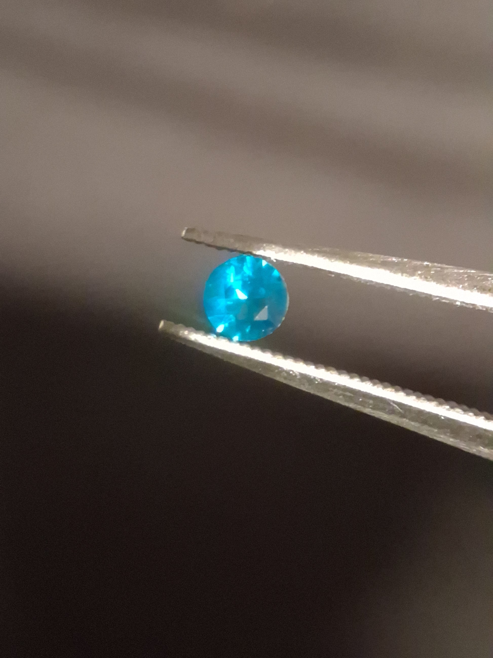 Natural Apatite - 0.115 ct - round - blue - brazil - Natural Gems Belgium