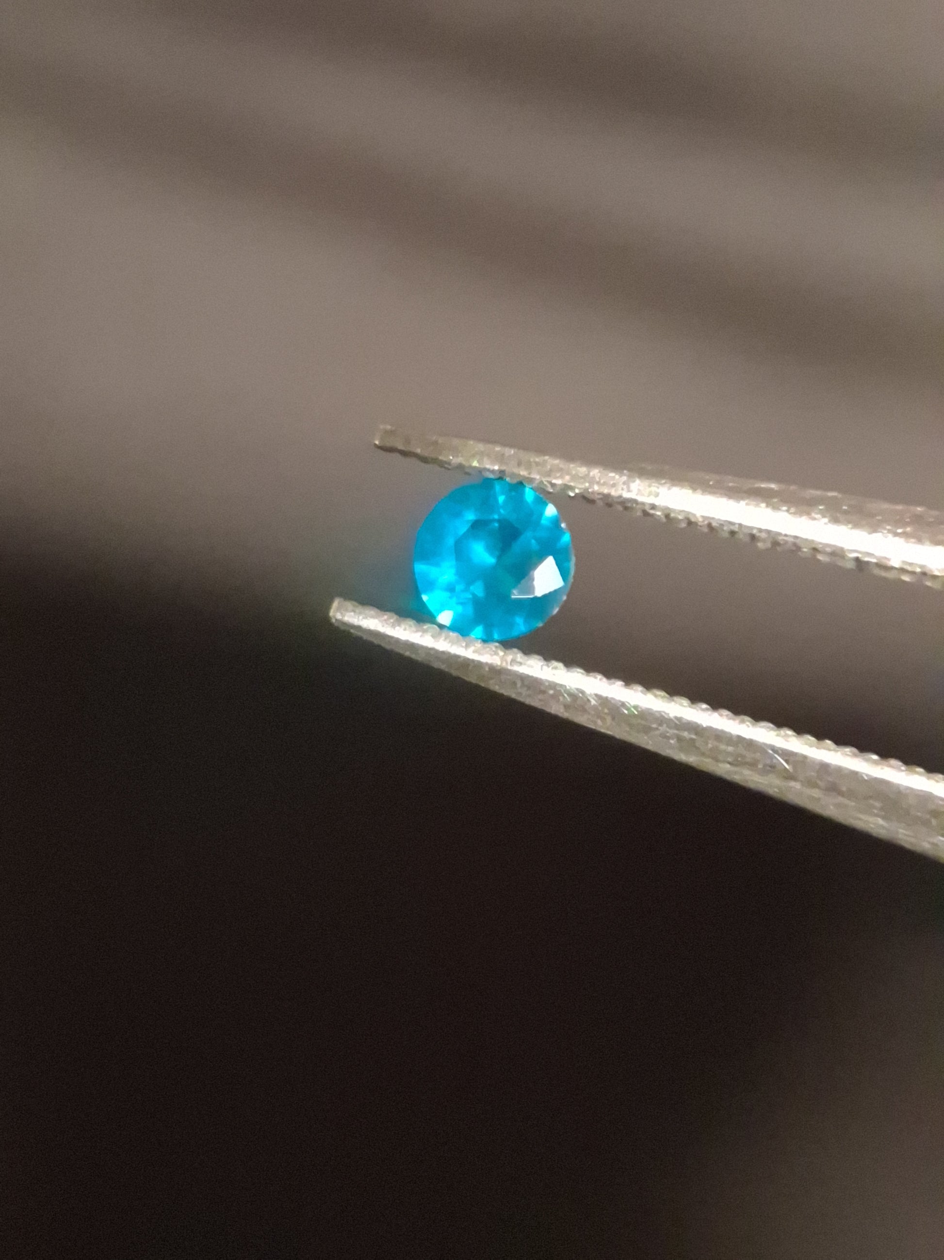 Natural Apatite - 0.115 ct - round - blue - brazil - Natural Gems Belgium