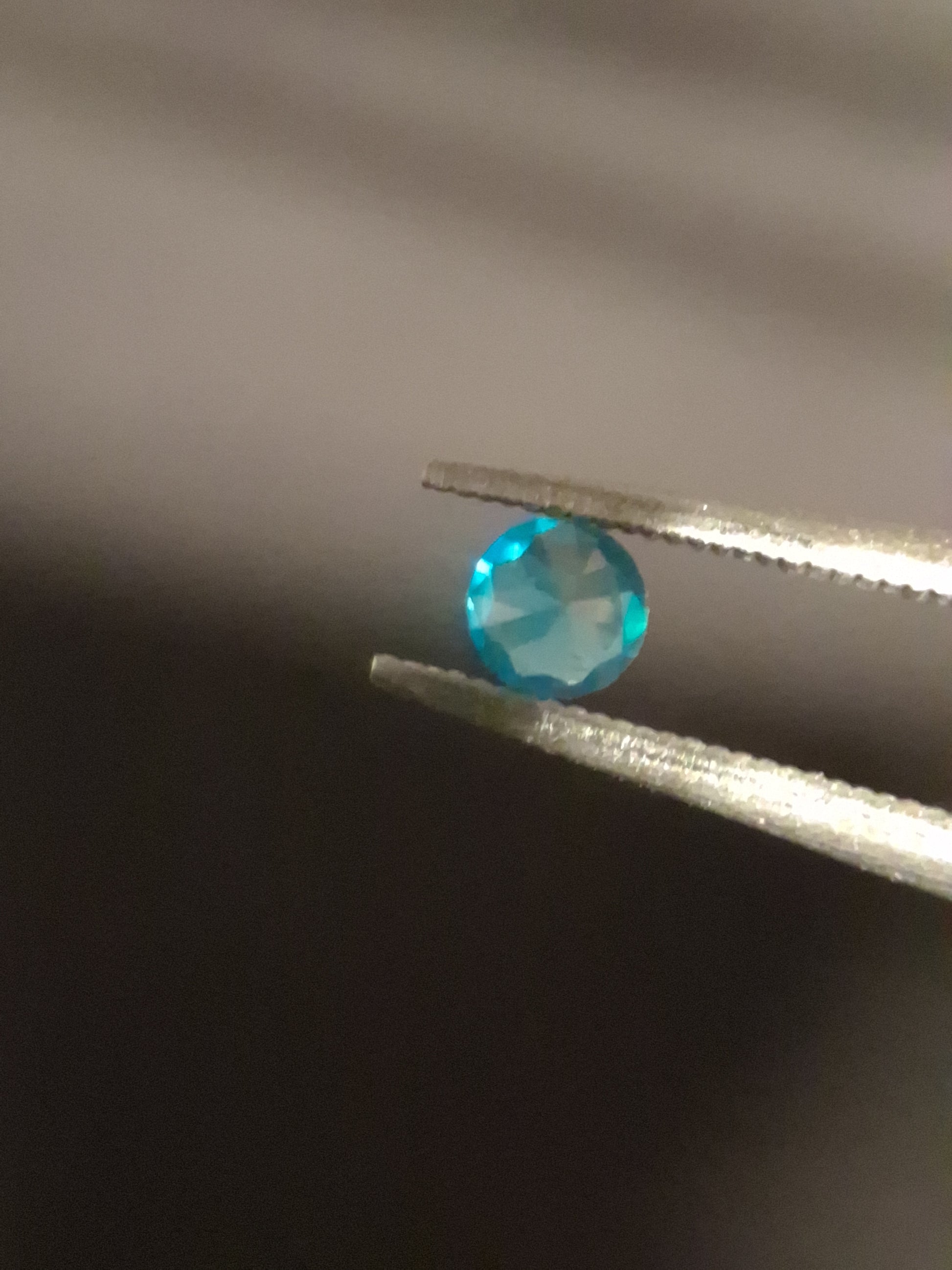 Natural Apatite - 0.115 ct - round - blue - brazil - Natural Gems Belgium