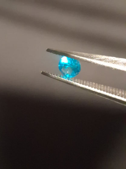 Natural Apatite - 0.109 ct - round - blue - brazil -magnificent