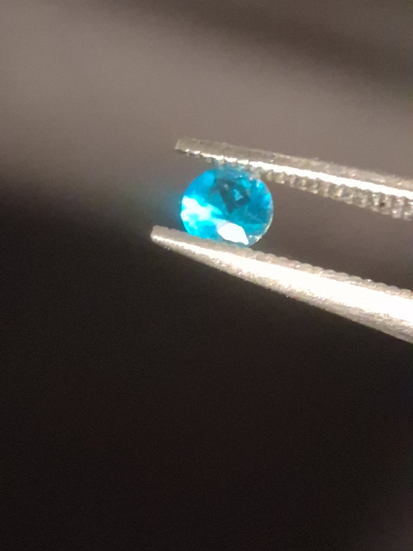Natural Apatite - 0.100 ct - round - blue - brazil - Natural Gems Belgium