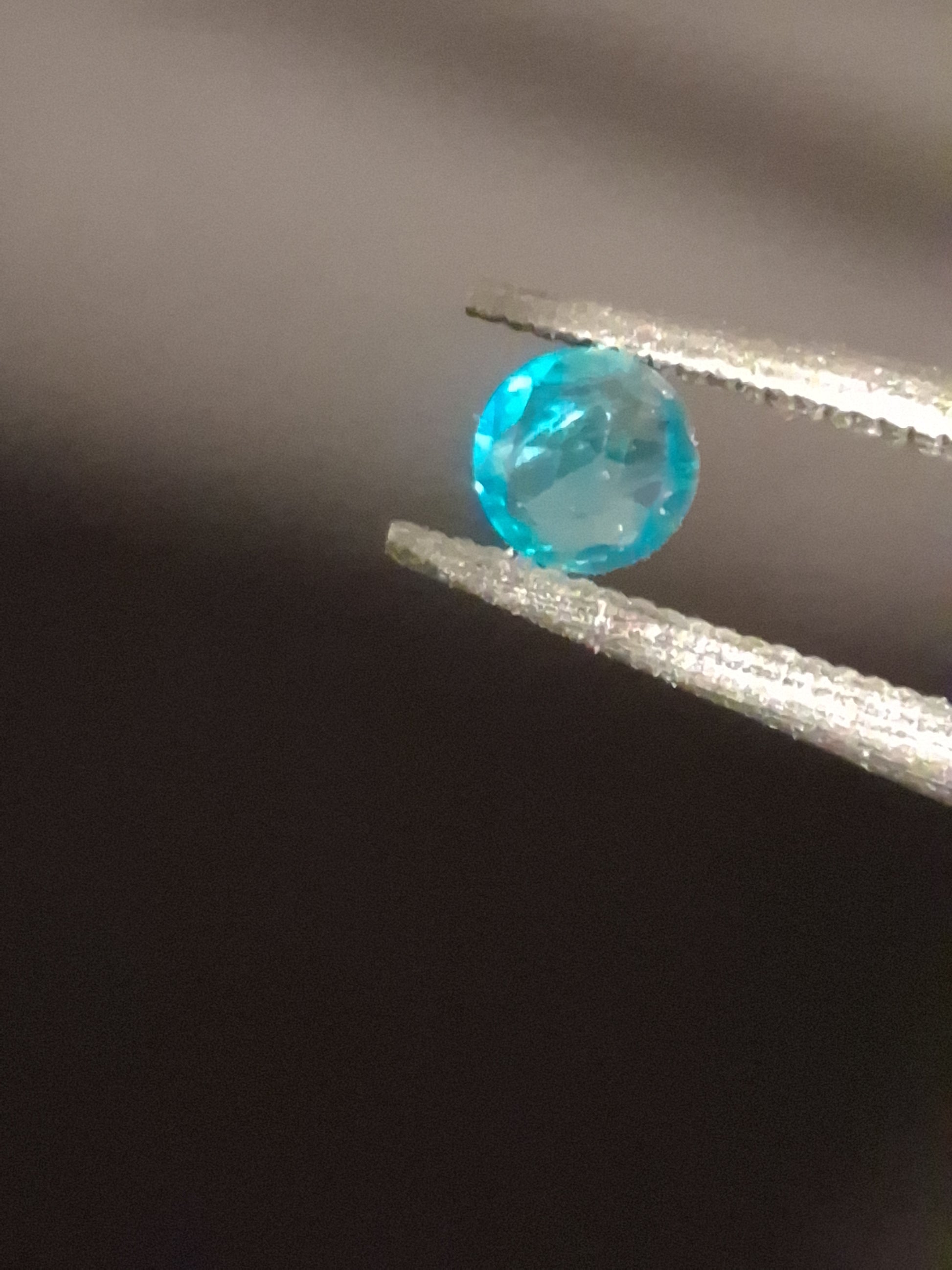 Natural Apatite - 0.100 ct - round - blue - brazil - Natural Gems Belgium