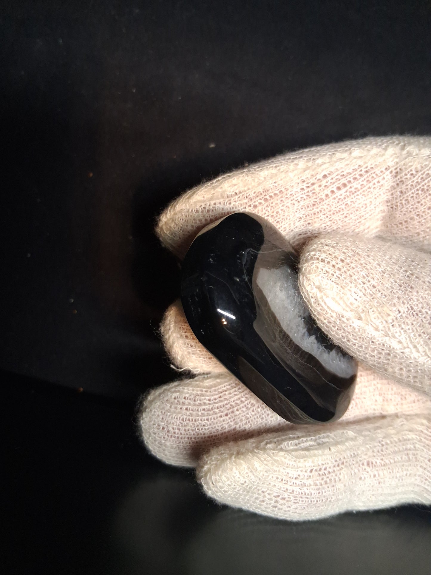 Natural Agate Palmstone - oval - 5x3 cm - Black Agate - good color - Natural Gems Belgium