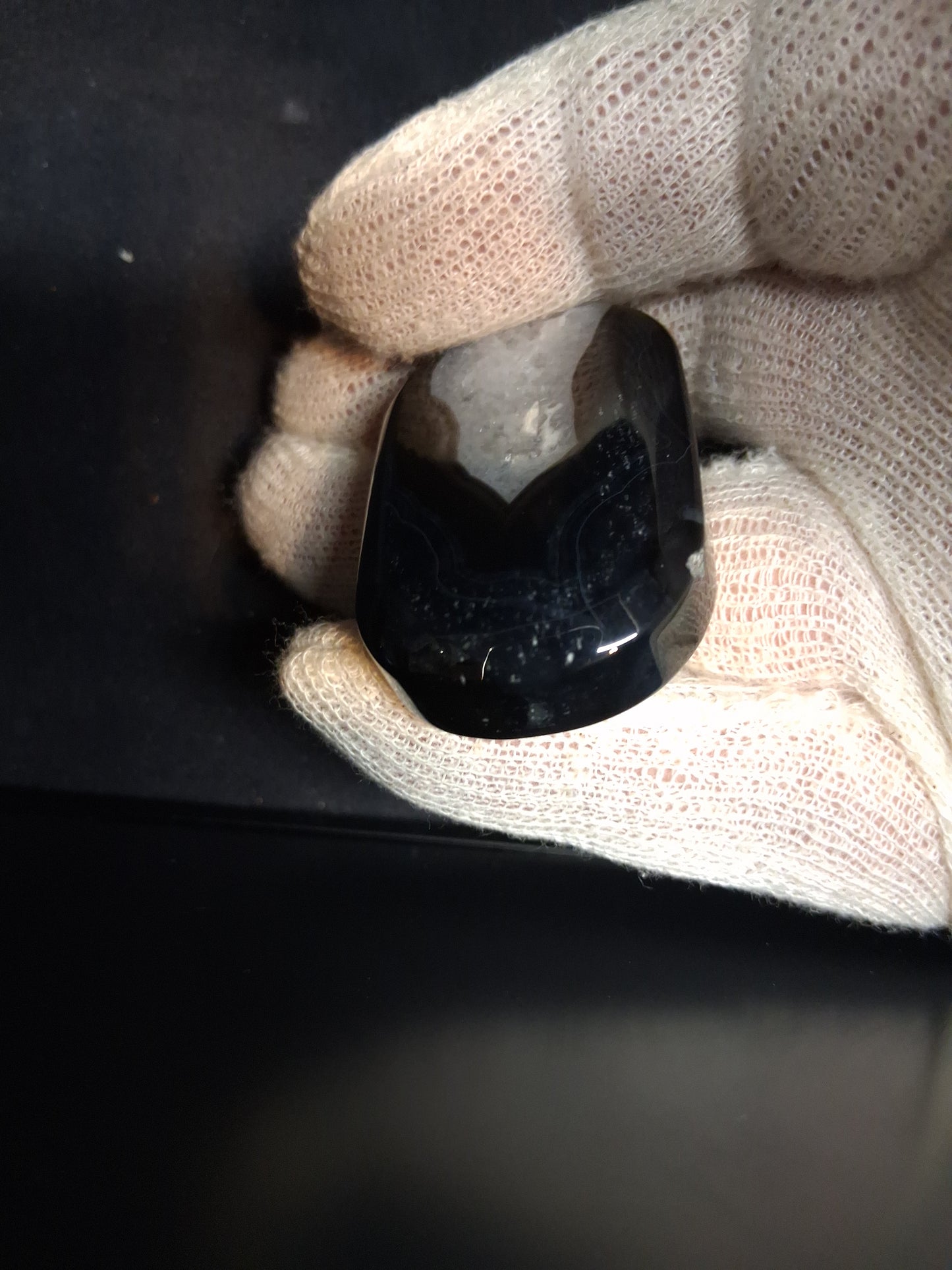 Natural Agate Palmstone - oval - 5.1x3.2x1.3 cm - Black Agate - Natural Gems Belgium