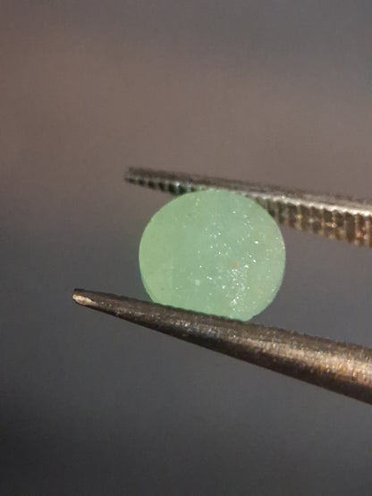 Natural Aventurine - faceted - round - 0.457 ct - green aventurine - Aventurescence - Natural Gems Belgium