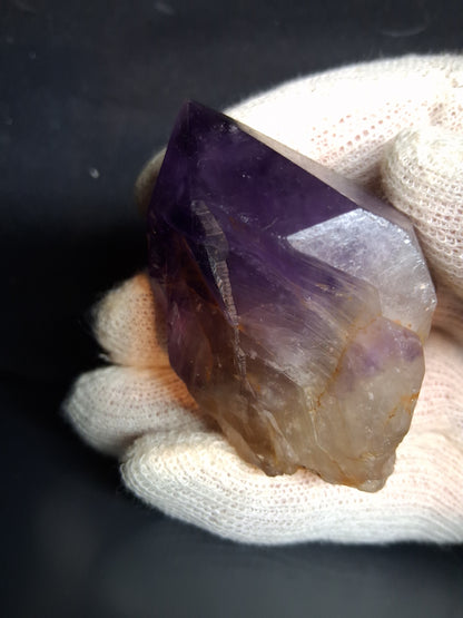 Rough amethyst - Amethyst Crystal Point - Raw Point with Root - 6.4  x 4.5 cm - Natural Gems Belgium