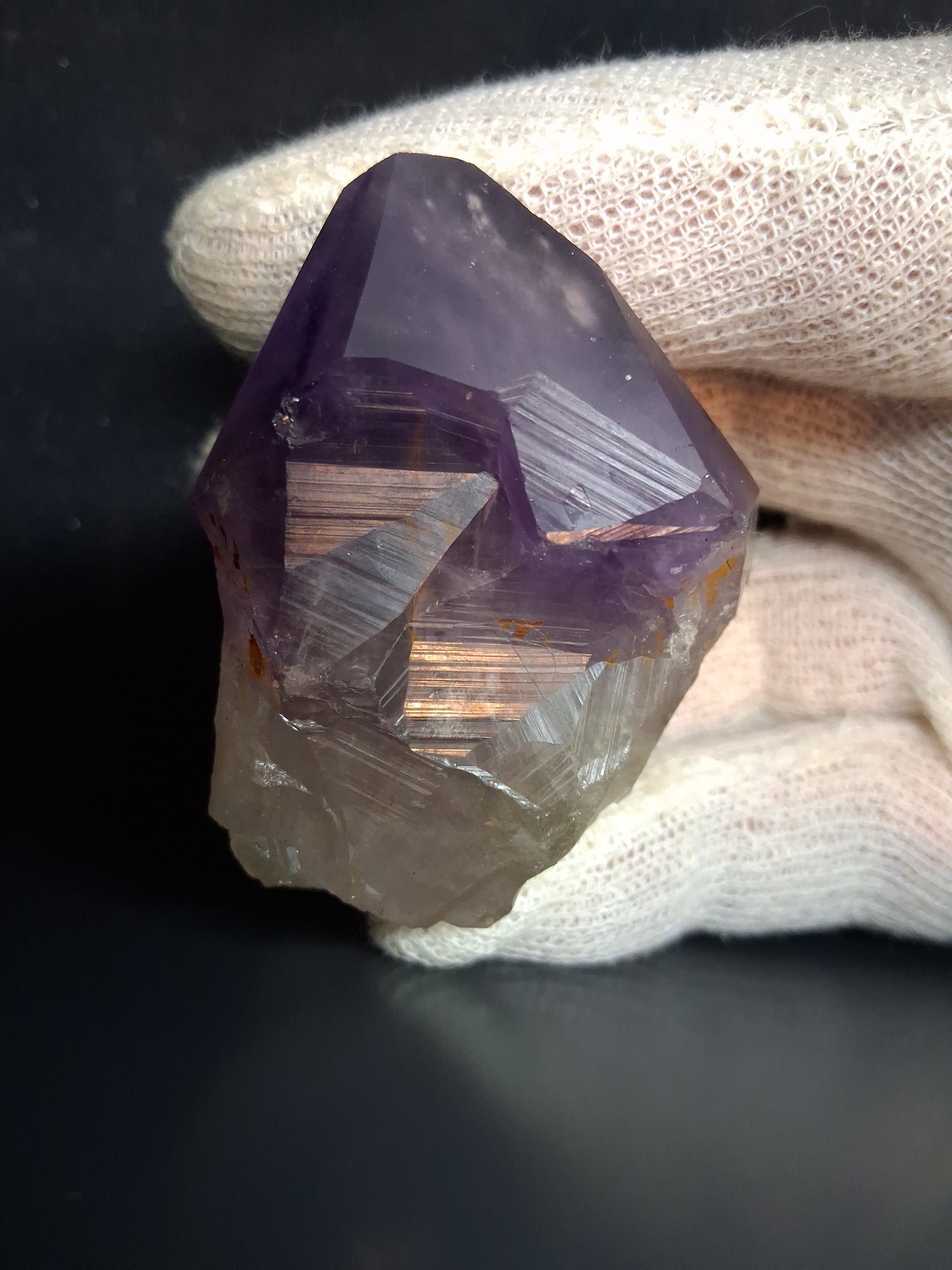 Rough amethyst - Amethyst Crystal Point - Raw Point with Root - 6.4  x 4.9 cm - Natural Gems Belgium