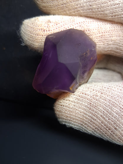 Rough amethyst - Amethyst Crystal Point - Raw Point with Root - 6.8  x 4.0 cm - Natural Gems Belgium