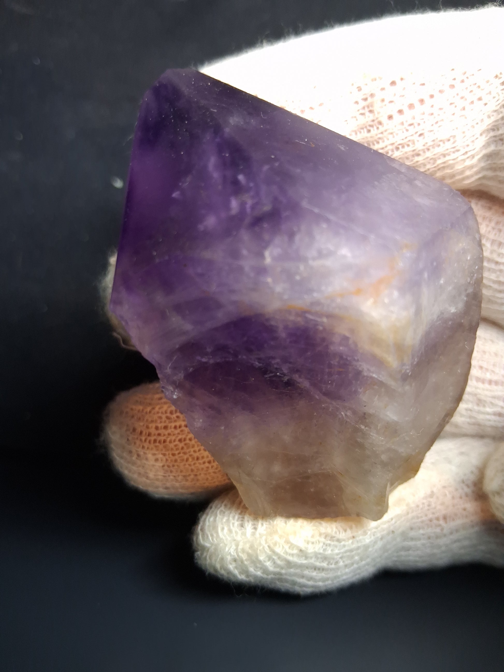 Rough amethyst - Amethyst Crystal Point - Raw Point with Root - 6.2  x 4.4 cm - Natural Gems Belgium