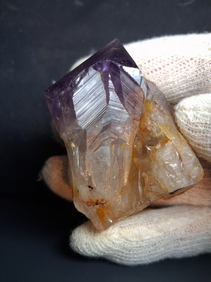 Rough amethyst - Amethyst Crystal Point - Raw Point with Root - 6.4  x 4.6 cm - Natural Gems Belgium