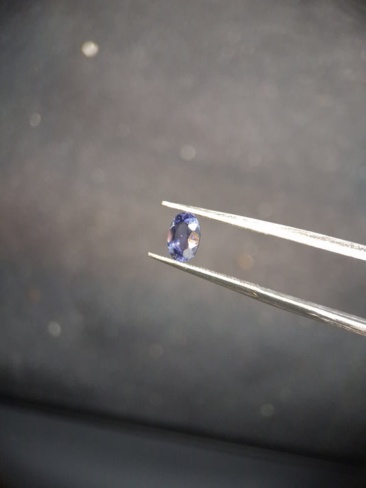 Natural Iolite - 0.433 ct - oval - unheated - bluish violet- high quality cordierite (Copy) - Natural Gems Belgium