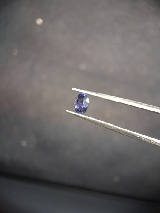 Natural Iolite - 0.433 ct - oval - unheated - bluish violet- high quality cordierite (Copy) - Natural Gems Belgium