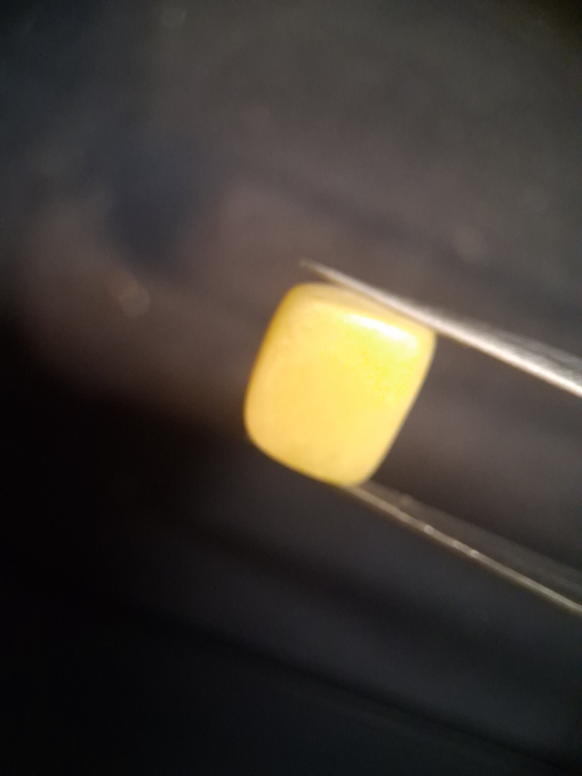 Natural Jade - lemon jade - tumbled jade - 11.205 ct - Natural Gems Belgium