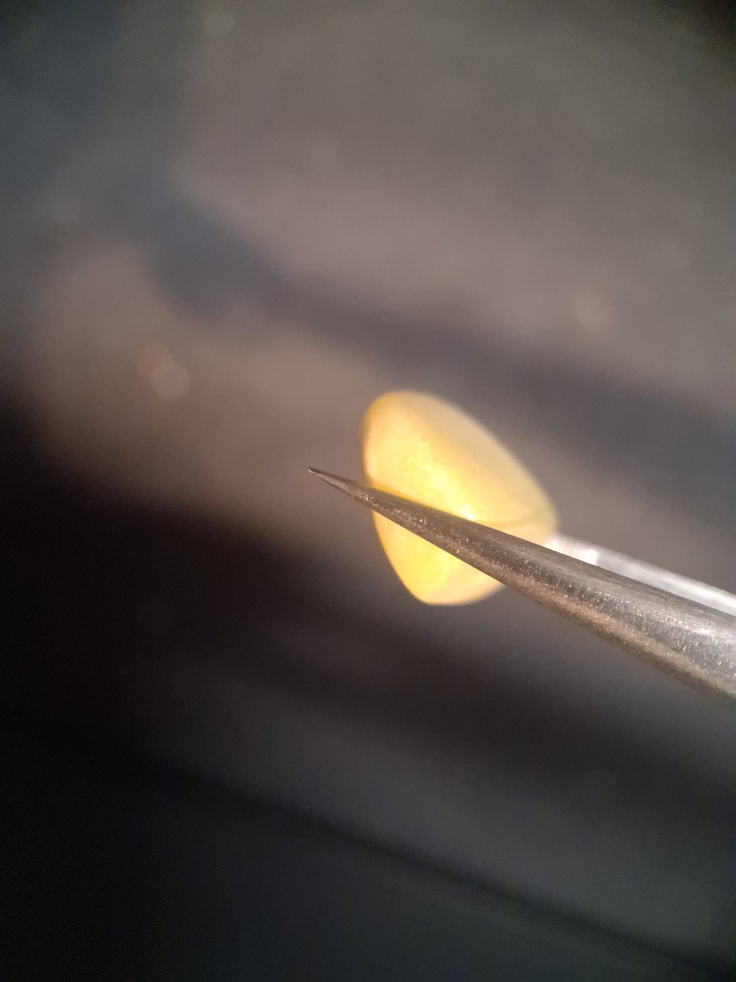 Natural Jade - lemon jade - tumbled jade - 11.205 ct - Natural Gems Belgium