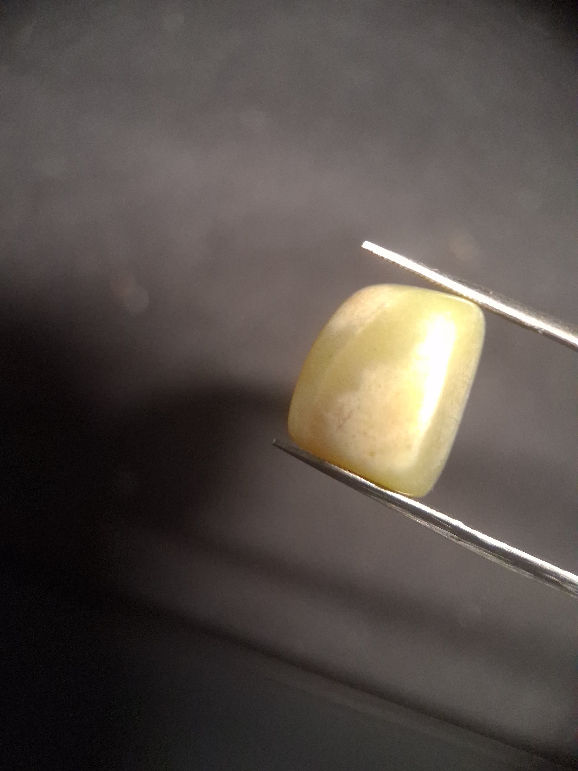 Natural Jade - lemon jade - tumbled jade - 11.205 ct - Natural Gems Belgium