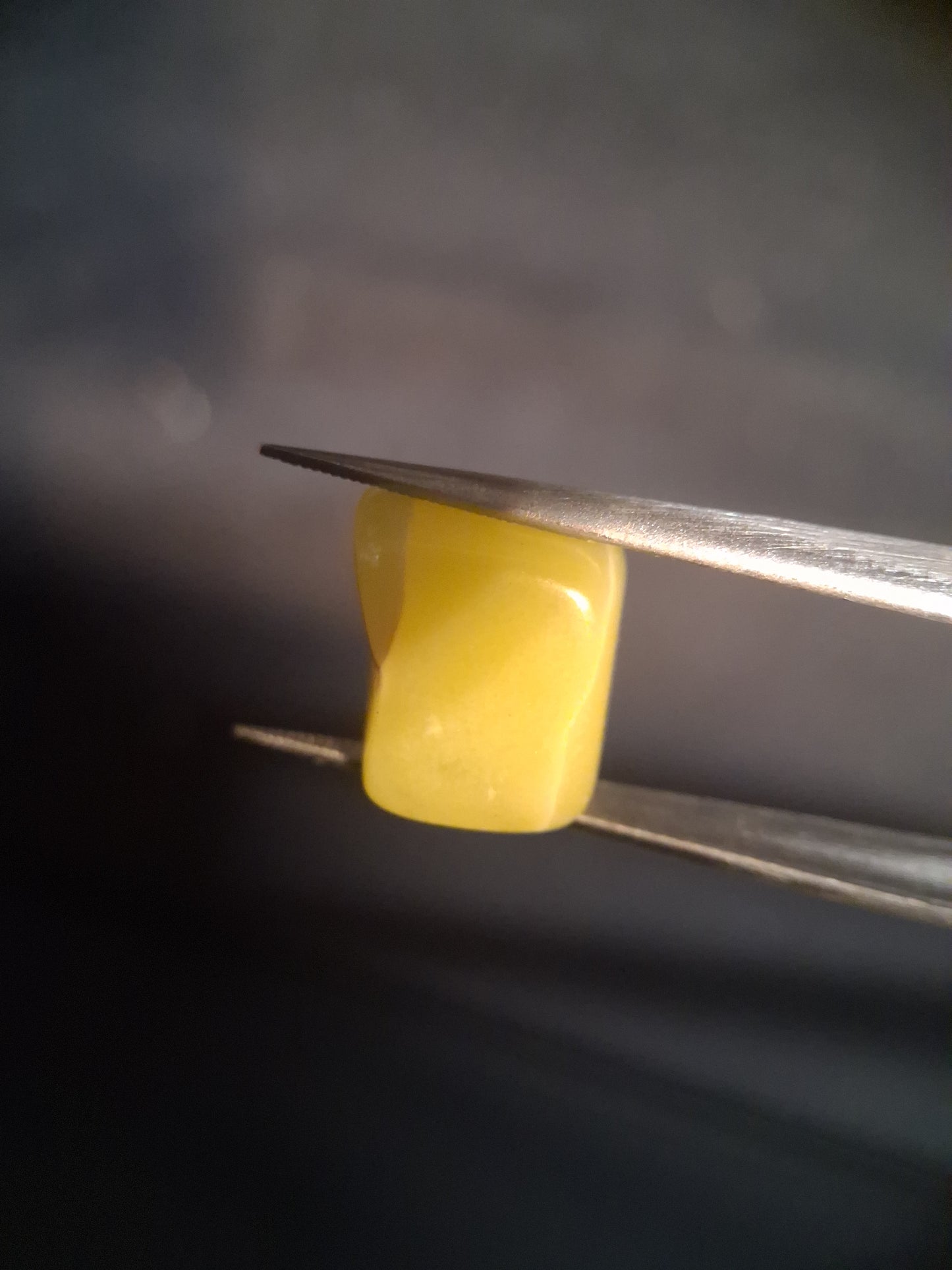 Natural Jade - lemon jade - tumbled jade - 10.615 ct - 3 color yellow jade - Natural Gems Belgium