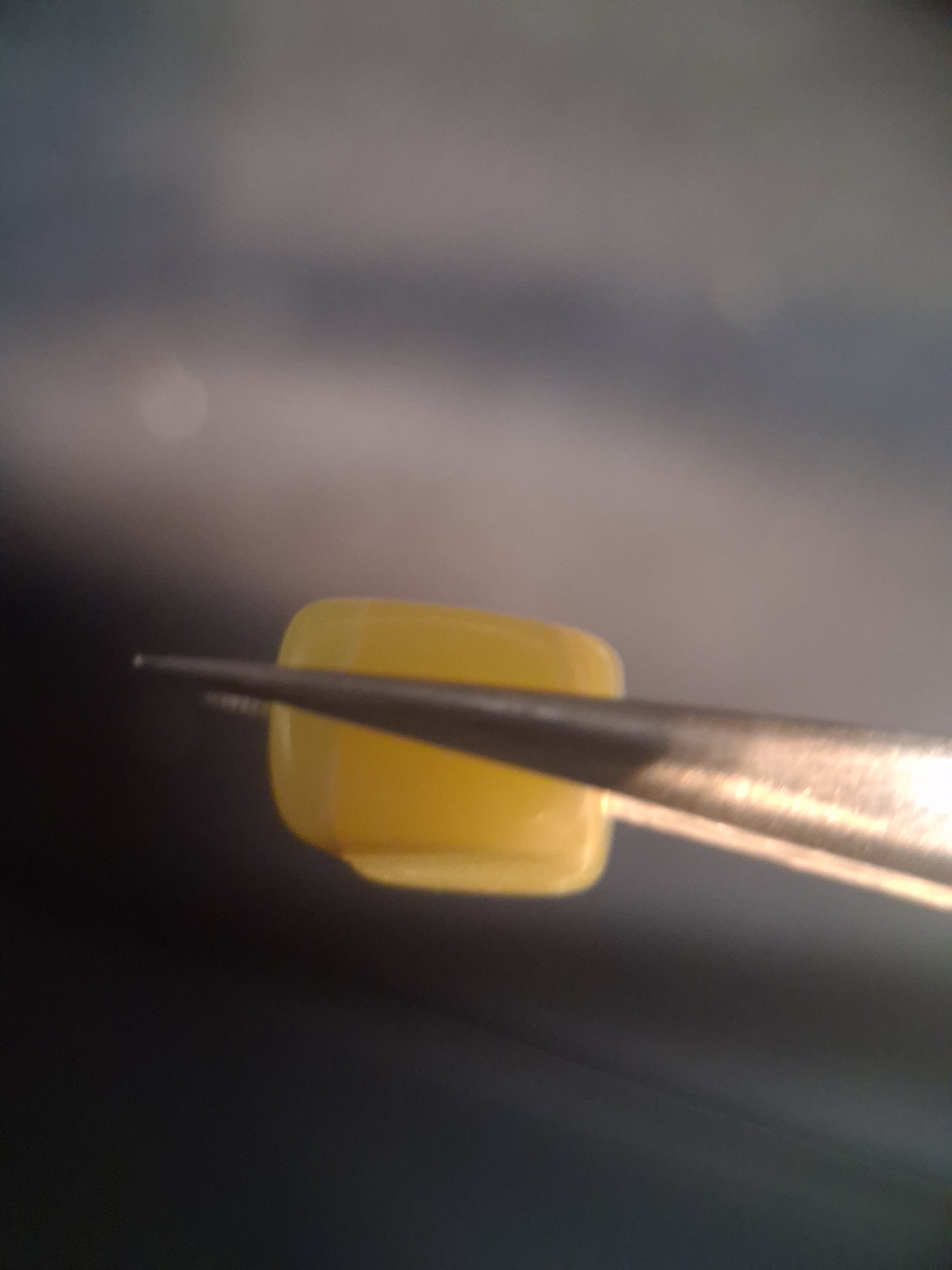 Natural Jade - lemon jade - tumbled jade - 10.615 ct - 3 color yellow jade - Natural Gems Belgium