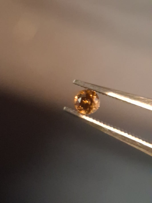 Natural Spessartite Garnet - 0.10 ct - for high end jewelry setting - deep orange color high luster - Natural Gems Belgium