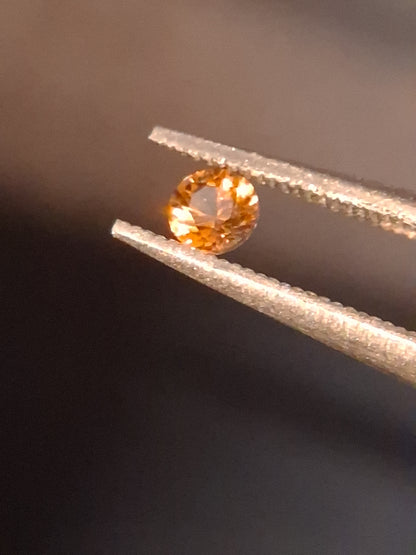 Natural Garnet - 0.10 ct - spessartine  - for high end jewelry setting - deep orange color - Natural Gems Belgium